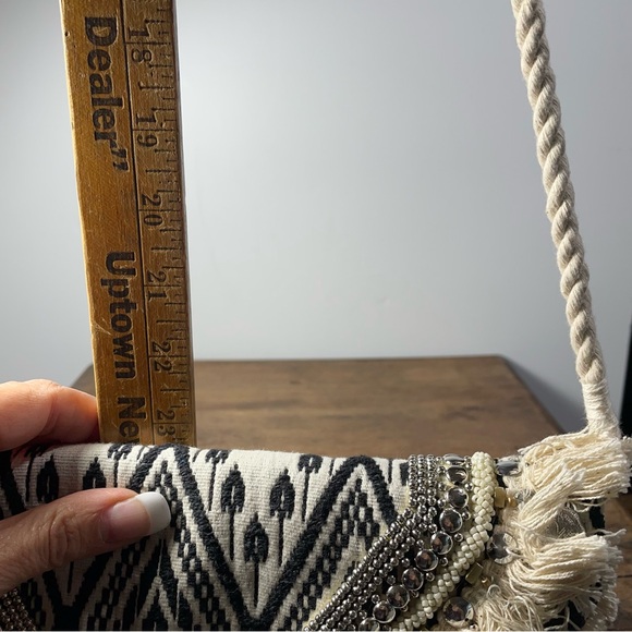 Antique Kraft Beaded Embroidered fringe coins bag - Picture 9 of 9